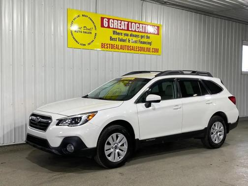 Crystal White Pearl 2018 Subaru Outback 2.5i Premium
