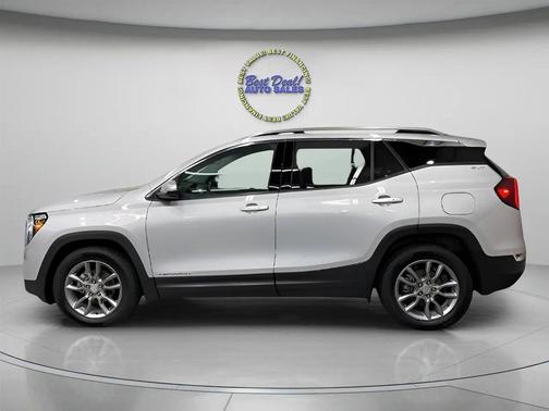 Gray 2022 GMC Terrain SLT