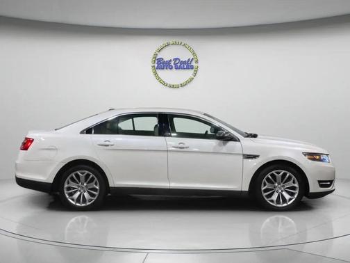 White Platinum Metallic Tri-Coat 2015 Ford Taurus Limited