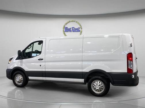 Oxford White 2022 Ford Transit-250 Base