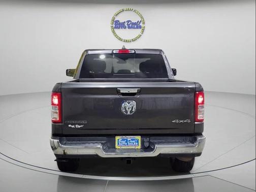 Granite Crystal Metallic Clearcoat 2020 RAM 1500 Big Horn/Lone Star