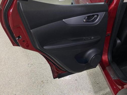 2020 Nissan Rogue Sport SL