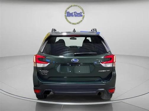 Green 2022 Subaru Forester Premium