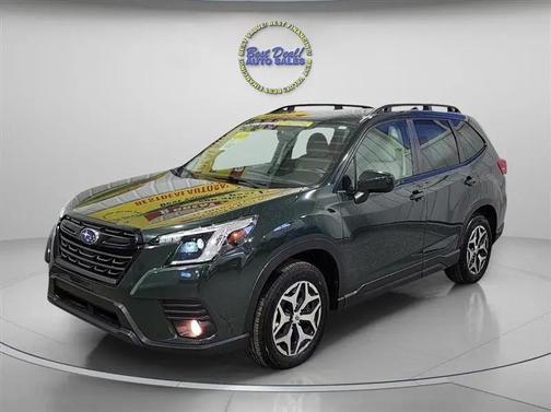 Green 2022 Subaru Forester Premium