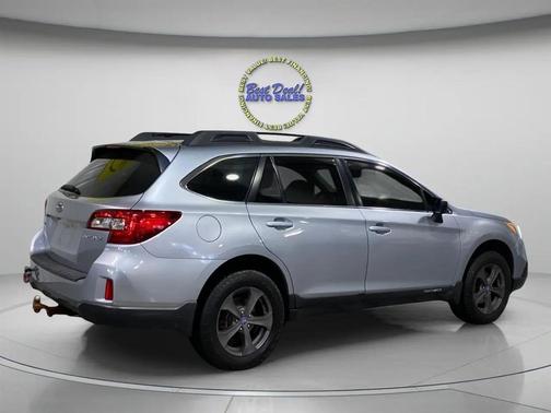 Ice Silver Metallic 2015 Subaru Outback 2.5i