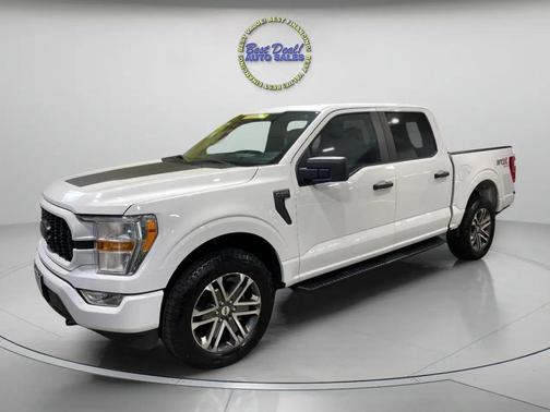 2022 Ford F-150 STX SuperCrew 5.5 ft Bed 4WD