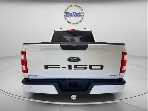 2022 Ford F-150 STX SuperCrew 5.5 ft Bed 4WD