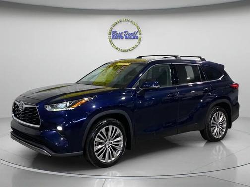 2022 Toyota Highlander Platinum