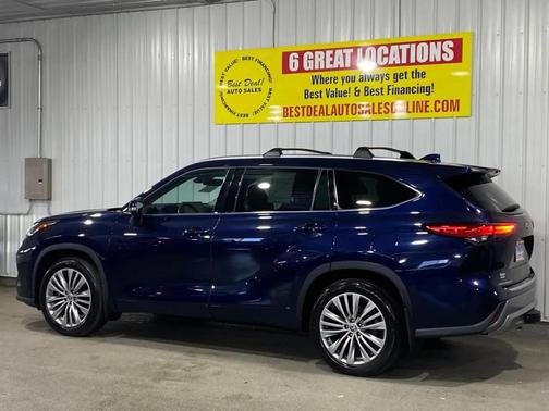 2022 Toyota Highlander Platinum