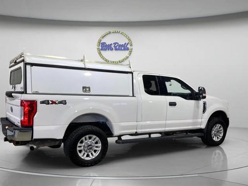 Oxford White 2019 Ford F-250 XLT