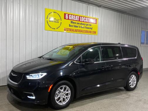 2023 Chrysler Pacifica Touring L