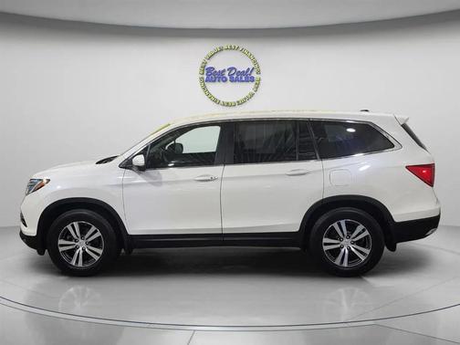 White Diamond Pearl 2017 Honda Pilot EX-L