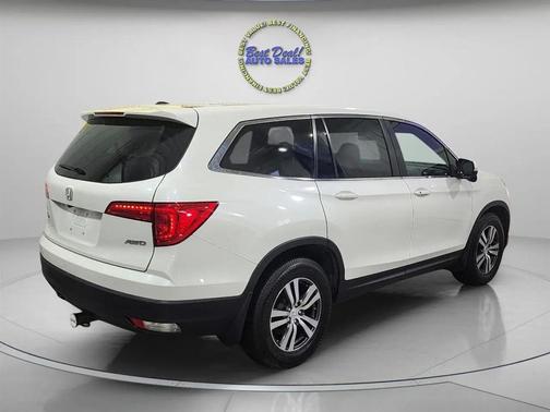 White Diamond Pearl 2017 Honda Pilot EX-L