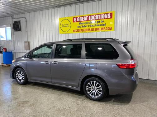 2018 Toyota Sienna XLE Premium