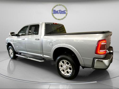 2021 RAM 2500 Laramie Crew Cab 4x4 6'4' Box