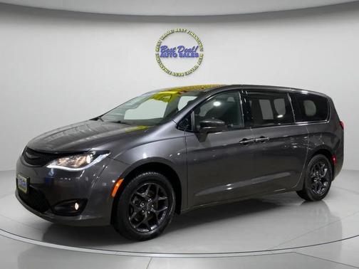 2018 Chrysler Pacifica Touring Plus