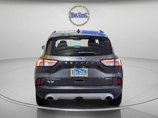 2020 Ford Escape Titanium