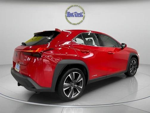Redline 2019 Lexus UX 250h Luxury