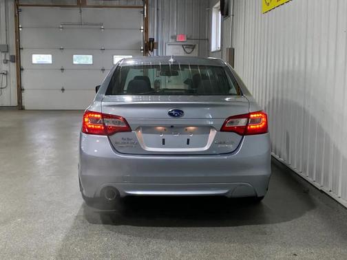 Ice Silver Metallic 2016 Subaru Legacy Premium