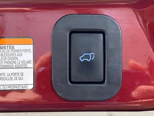 Salsa Red Pearl 2017 Toyota Sienna Limited
