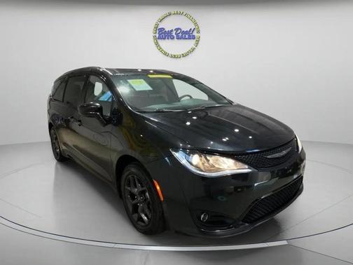 2018 Chrysler Pacifica Touring-L