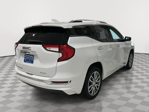 2024 GMC Terrain Denali