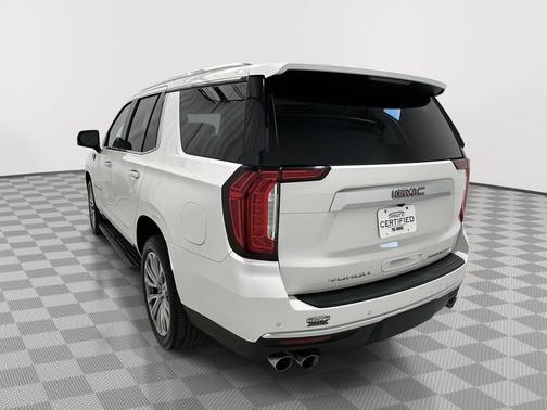 White Frost Tricoat 2021 GMC Yukon Denali