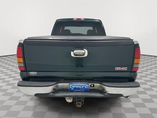 2005 GMC Sierra 2500 SLT H/D Crew Cab
