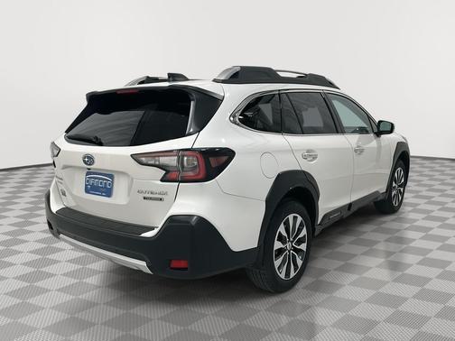 2025 Subaru Outback Touring