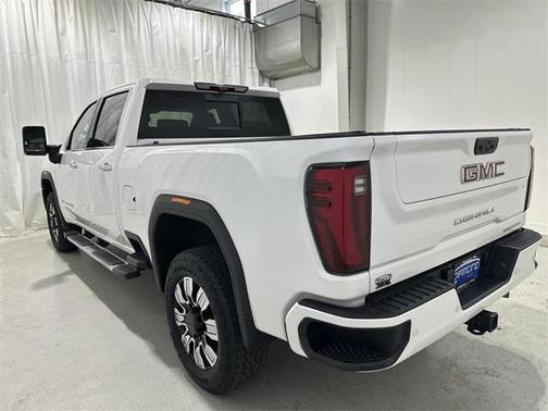 2024 GMC Sierra 2500 Denali
