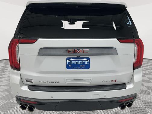 2023 GMC Yukon XL 4WD AT4