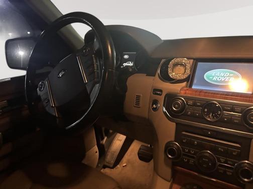 2011 Land Rover LR4 Base