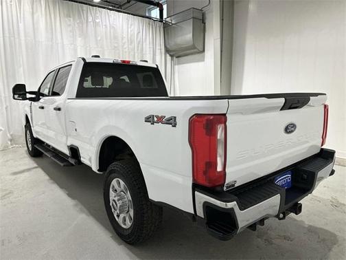 2023 Ford F-350 XLT