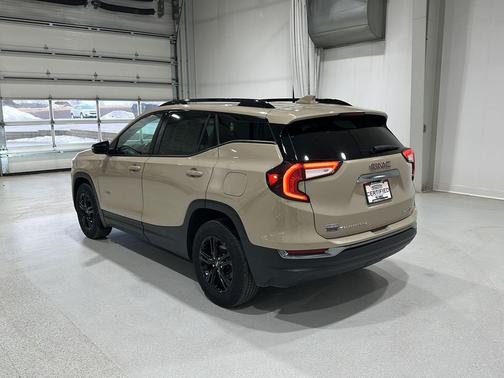2022 GMC Terrain AT4