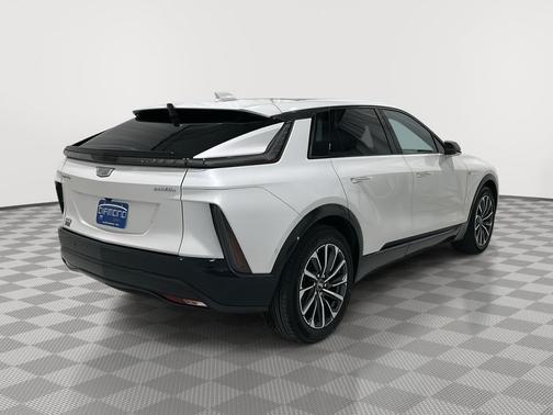 2024 Cadillac LYRIQ Sport