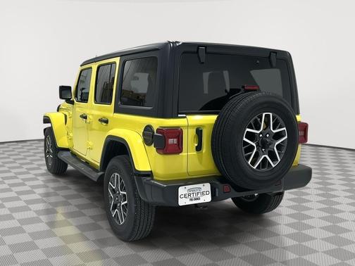 2024 Jeep Wrangler 4-Door Sahara