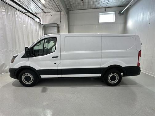 2022 Ford Transit-150 Base