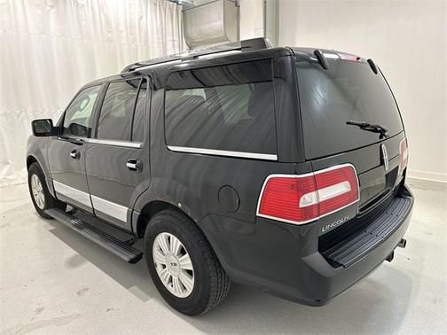 2008 Lincoln Navigator Base