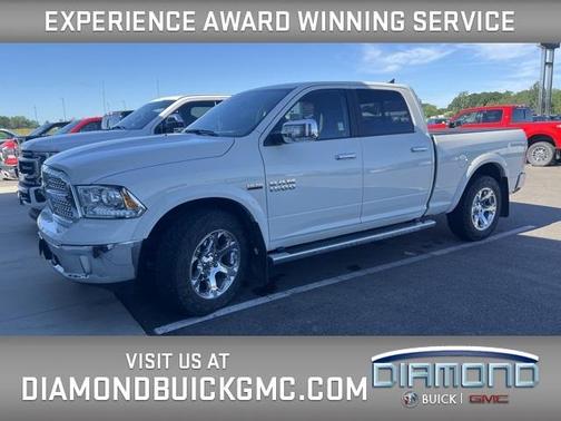 Photo 1 of 8 of 2018 RAM 1500 Laramie