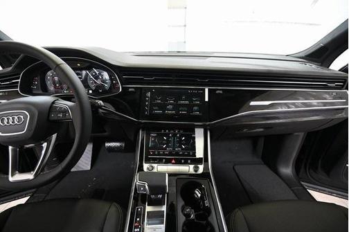 2026 Audi Q7 55 Premium Plus