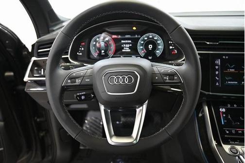 2025 Audi Q7 55 Prestige