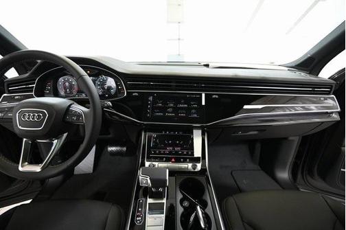 2026 Audi Q7 55 Premium Plus