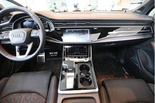 2026 Audi SQ7 4.0T Premium Plus