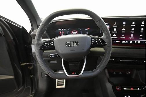 2025 Audi SQ6 e-tron Premium