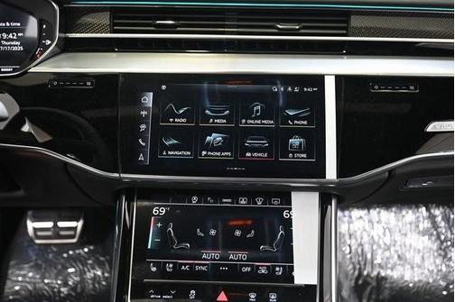 2025 Audi S8 4.0T quattro