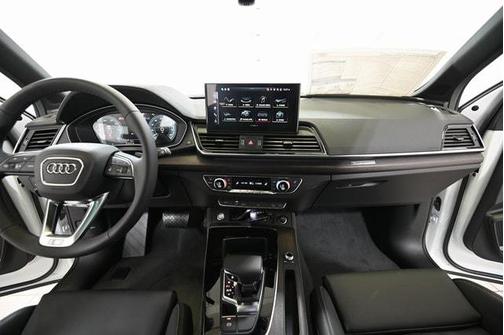 2025 Audi Q5 55 S line quattro Premium