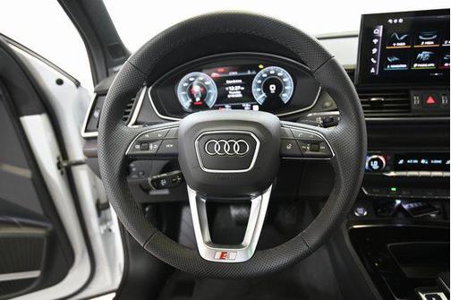 2025 Audi Q5 55 S line quattro Premium