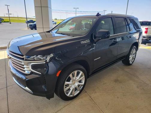 2023 Chevrolet Tahoe 4WD High Country