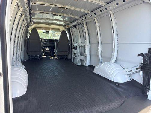 2025 Chevrolet Express 2500 RWD 2500 Extended Wheelbase WT