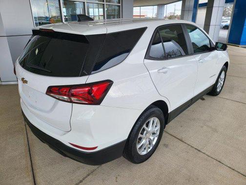 2023 Chevrolet Equinox LS